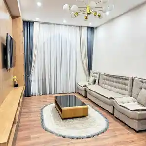 2-комн. квартира, 17 этаж, 79м², ул. Пушкина, напротив Консульства