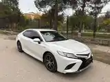 Toyota Camry, 2019-4