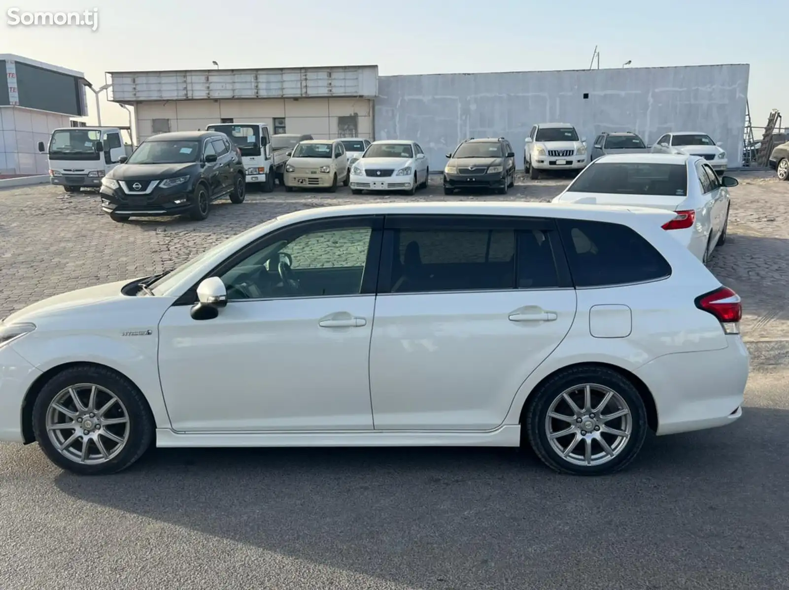 Toyota Fielder, 2015-8