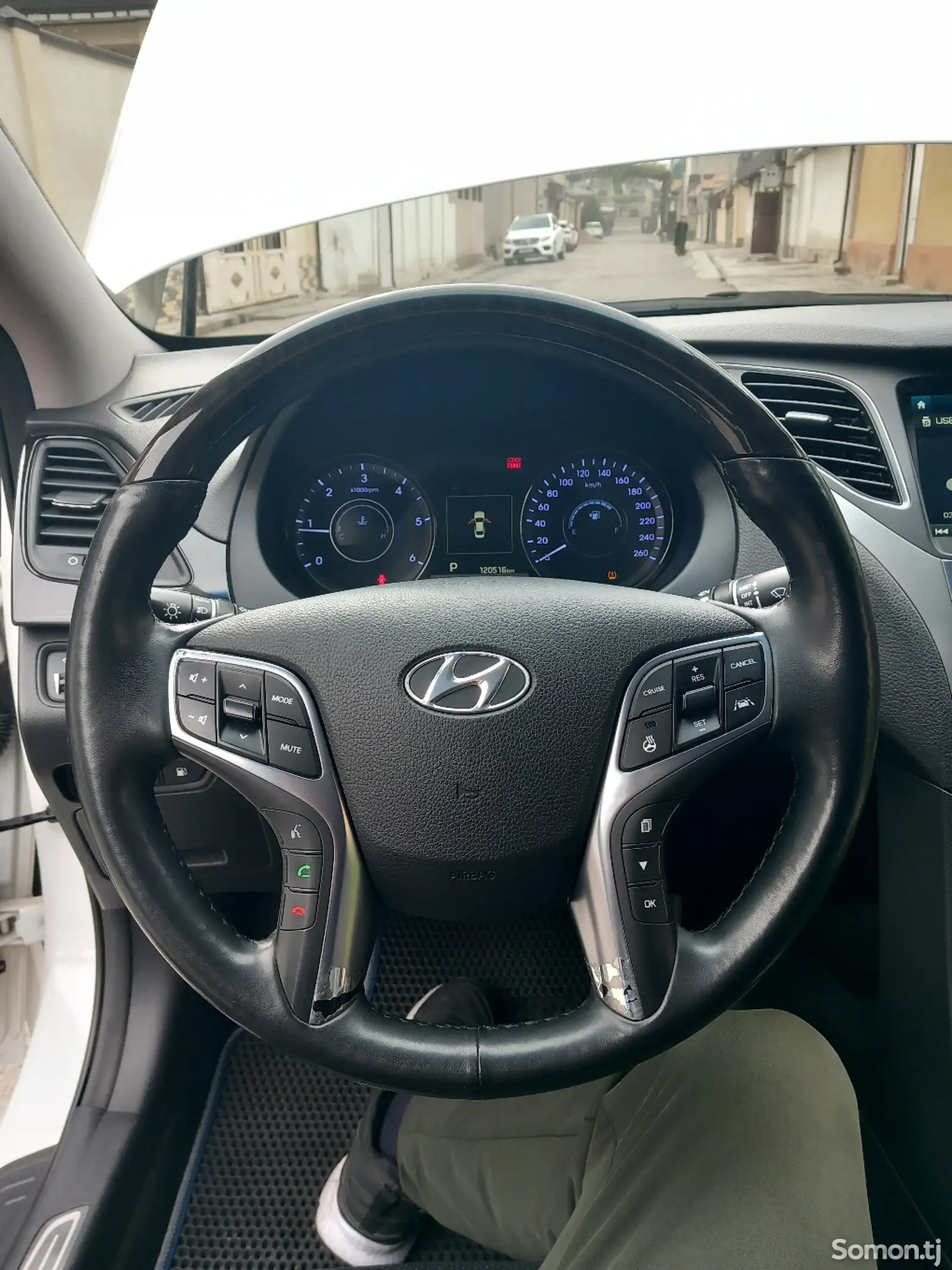 Hyundai Grandeur, 2015-11