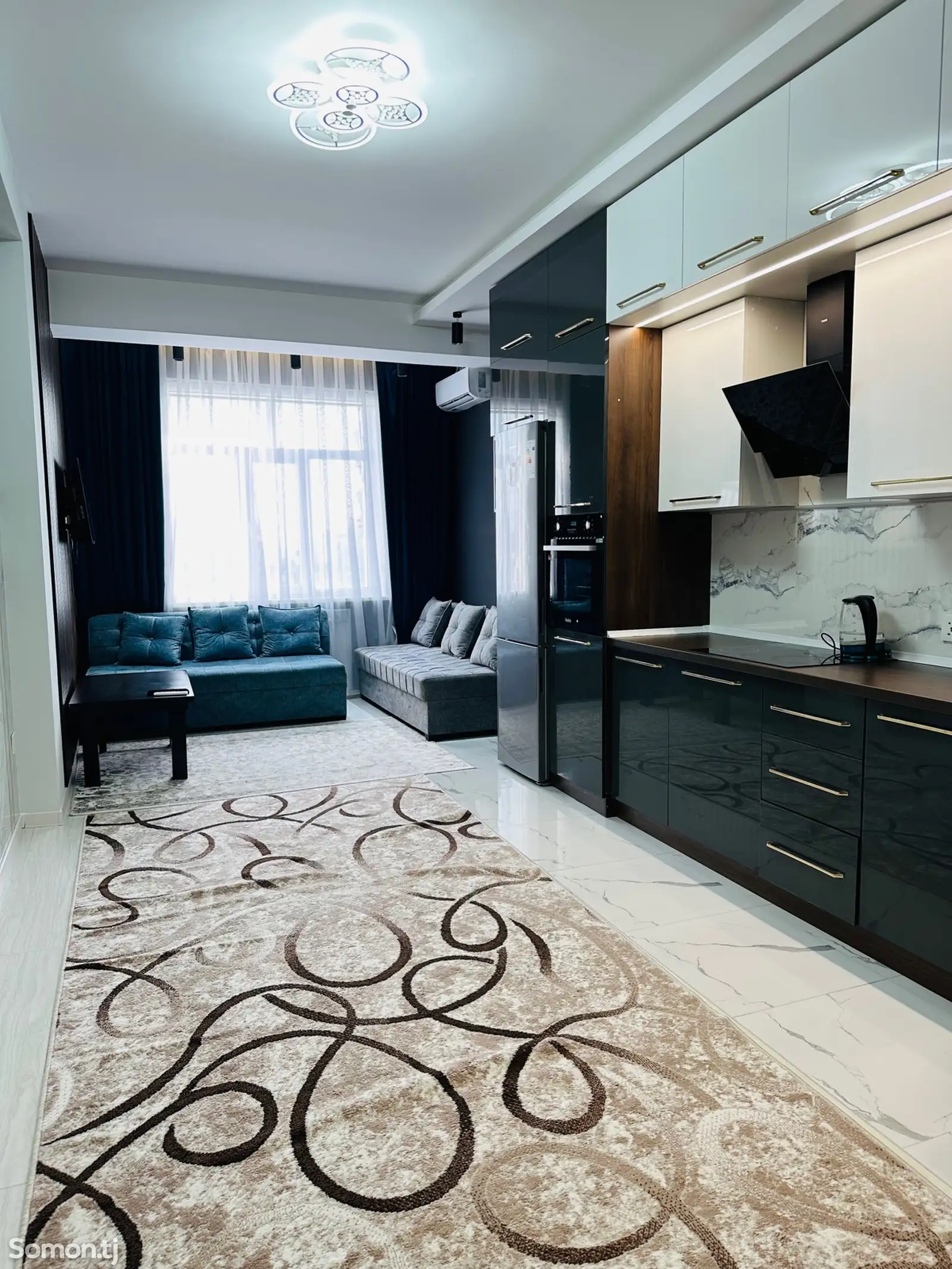 2-комн. квартира, 10 этаж, 56м², Сомони-4