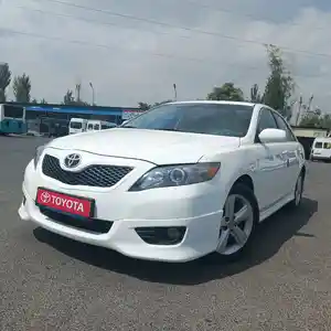 Toyota Camry, 2010