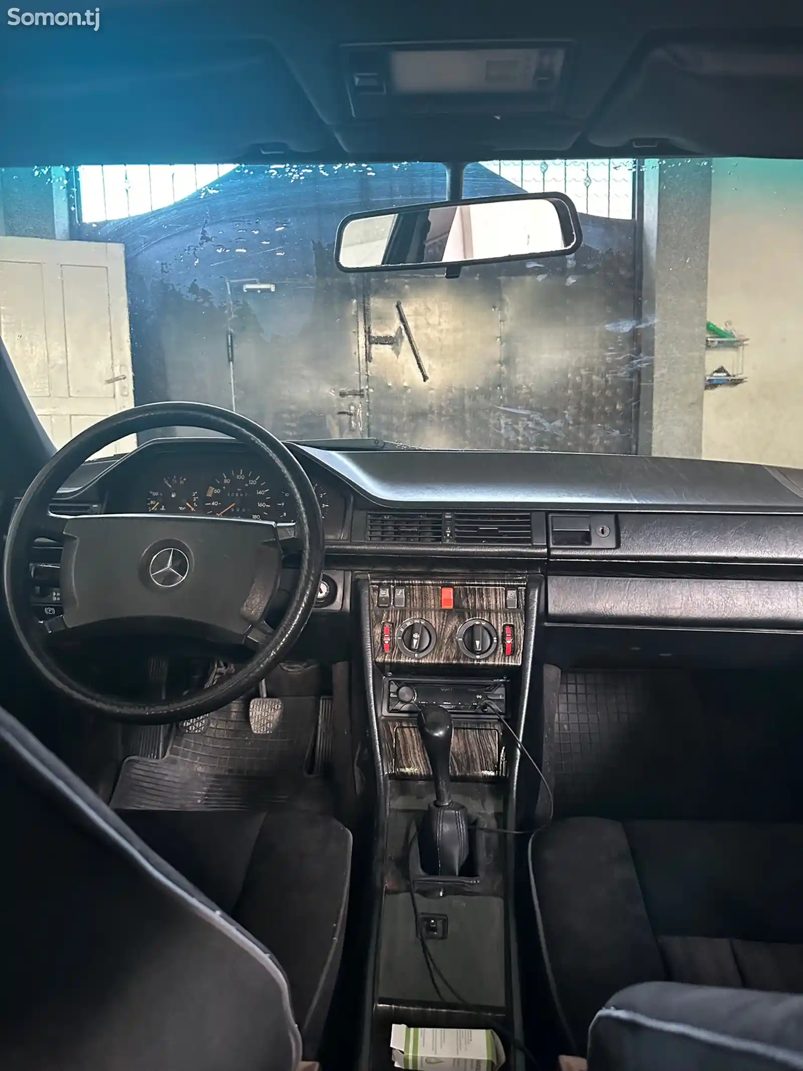 Mercedes-Benz W124, 1991-11