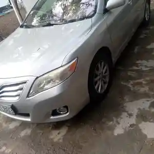 Toyota Camry, 2011