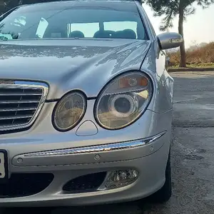 Mercedes-Benz E class, 2002