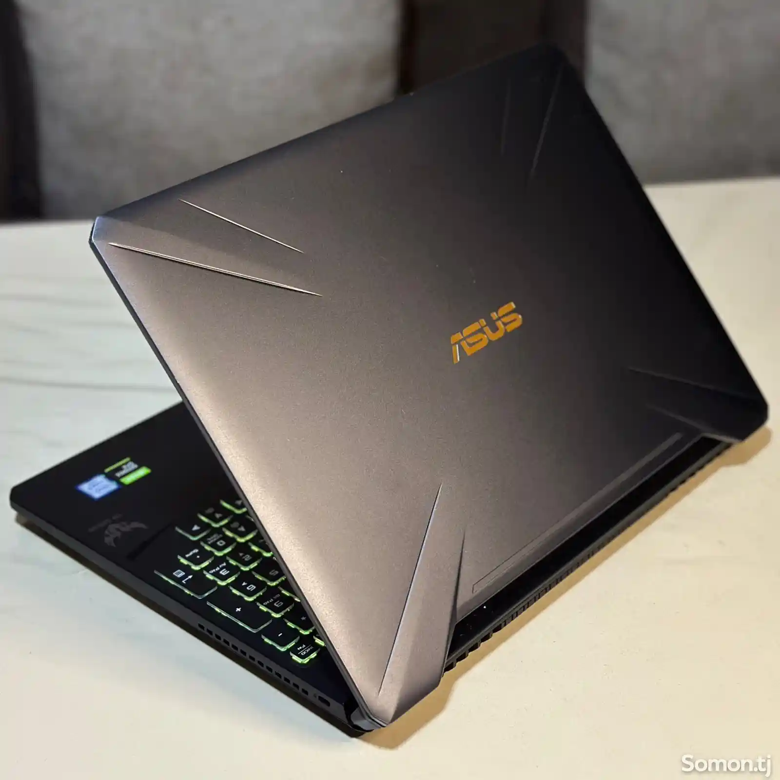 Игровой ноутбук Asus Tuff FX86 i7-8gen-4