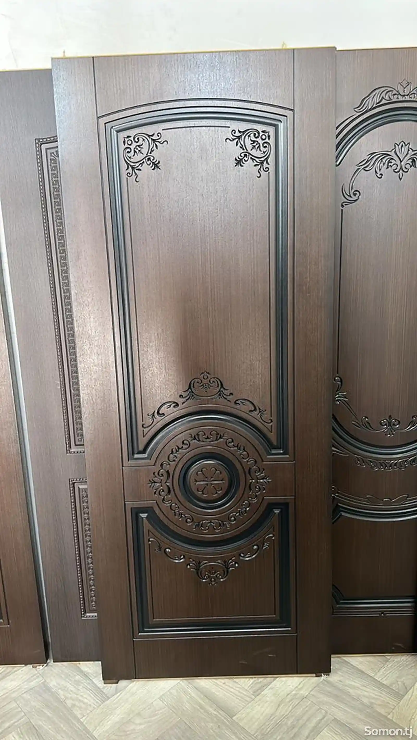 Дверь из шпона