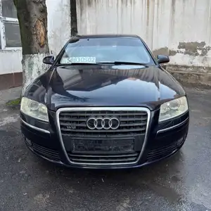 Audi A8, 2003