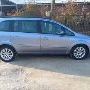 Opel Zafira, 2006