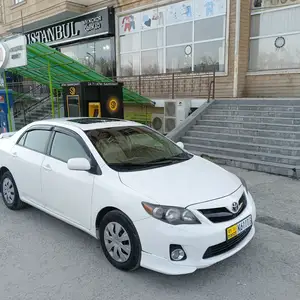 Toyota Corolla, 2011