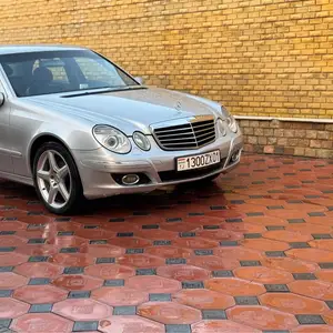 Mercedes-Benz E class, 2004