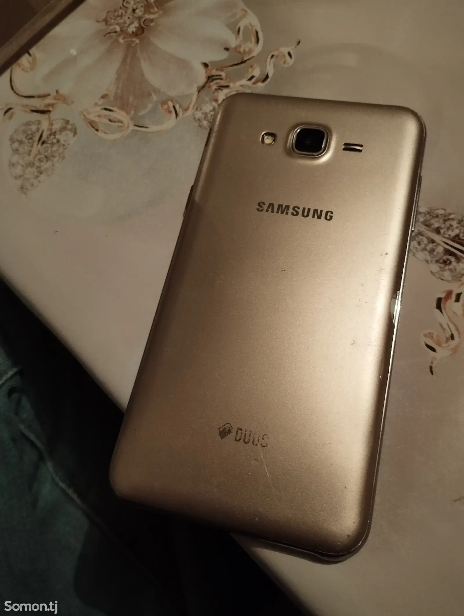 Samsung Galaxy J7-1