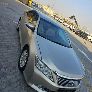 Toyota Camry, 2014