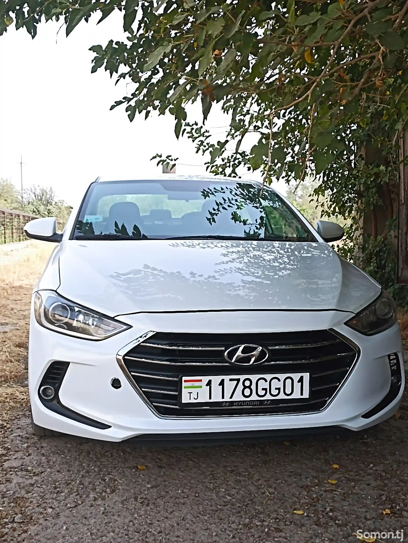 Hyundai Elantra, 2017-1