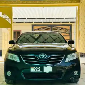 Toyota Camry, 2011