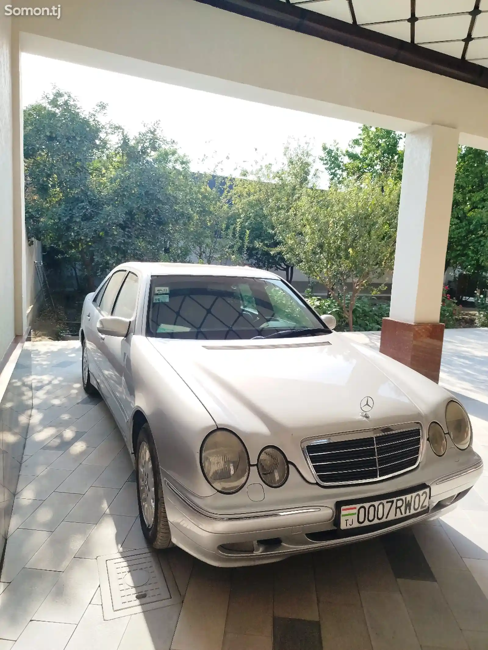 Mercedes-Benz E class, 2001-3