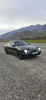 Mercedes-Benz E class, 2000-4