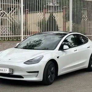 Tesla Model 3, 2023