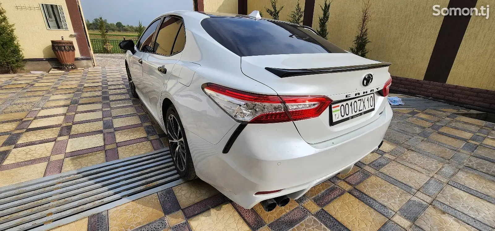 Toyota Camry, 2019-9