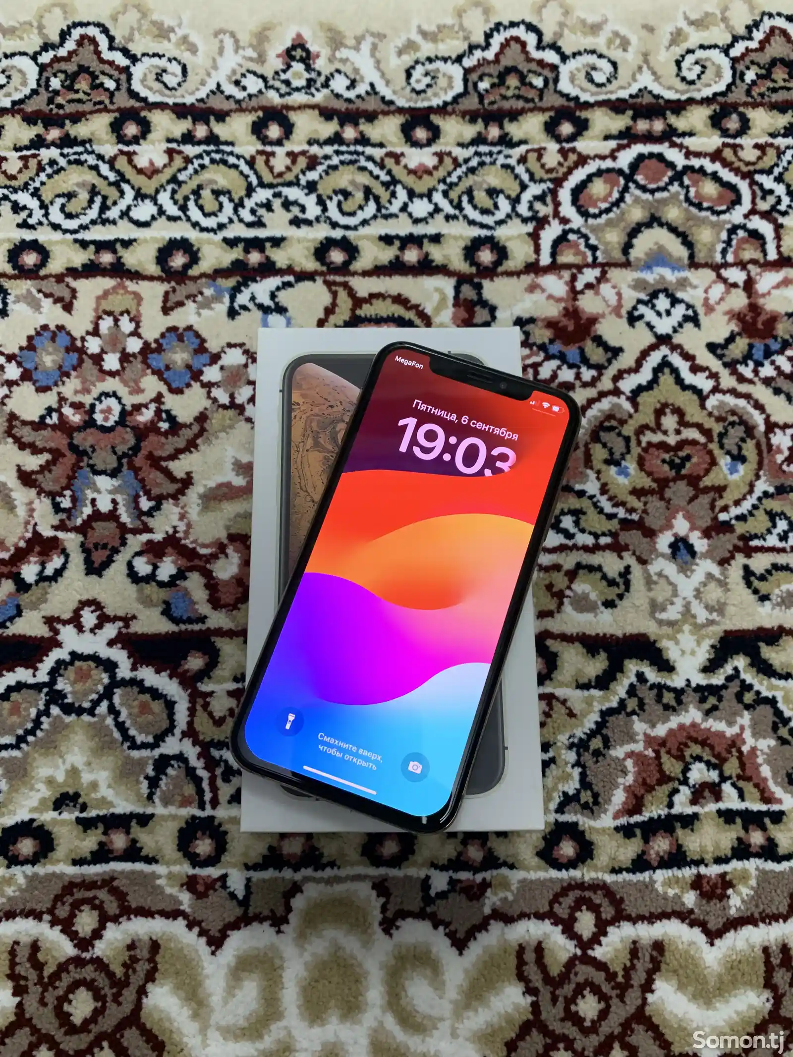 Apple iPhone Xs, 64 gb, Gold-3