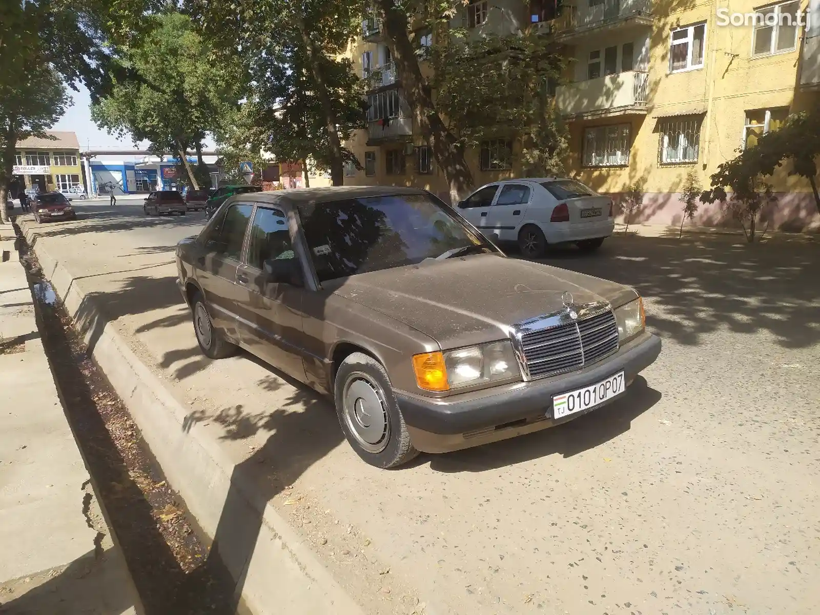 Mercedes-Benz W201, 1990-6