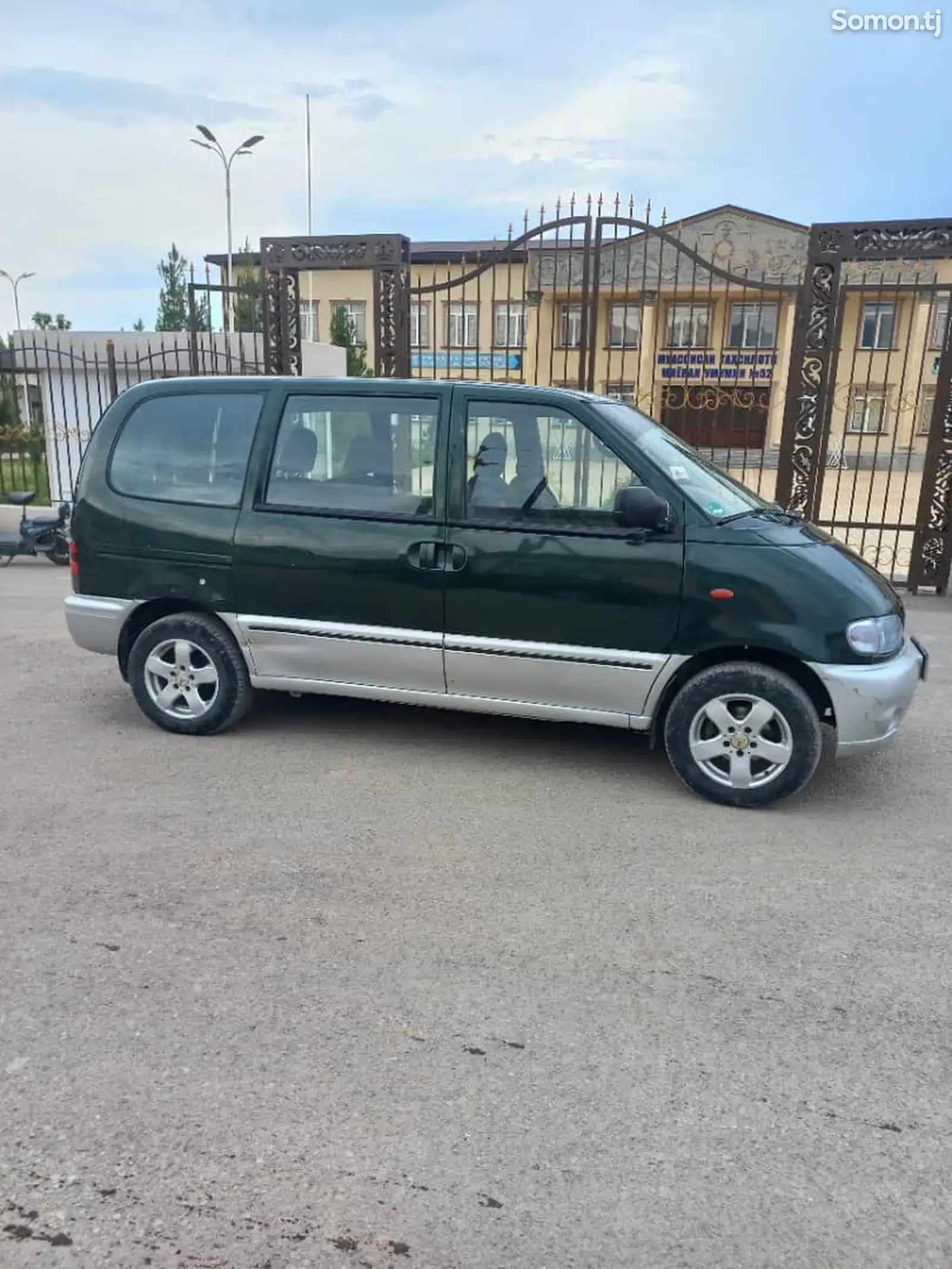 Nissan Serena, 1999-2