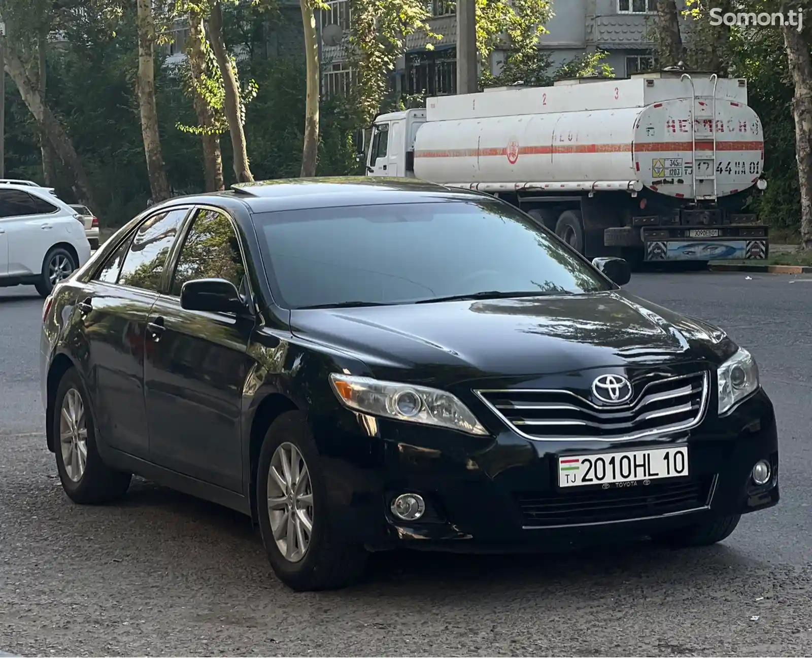 Toyota Camry, 2010-1