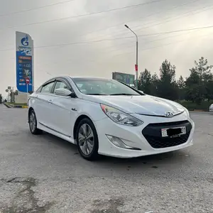 Hyundai Sonata, 2013