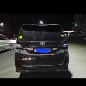 Toyota Vellfire, 2014