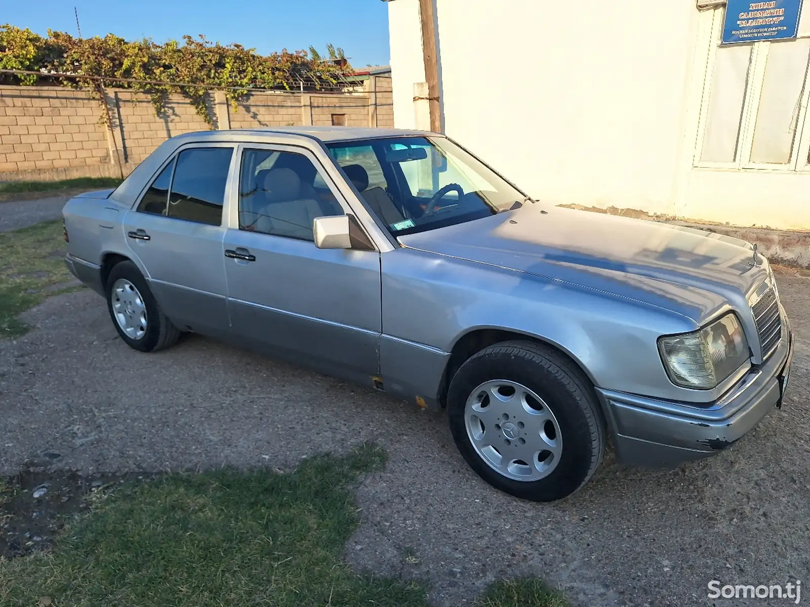 Mercedes-Benz W124, 1992-2