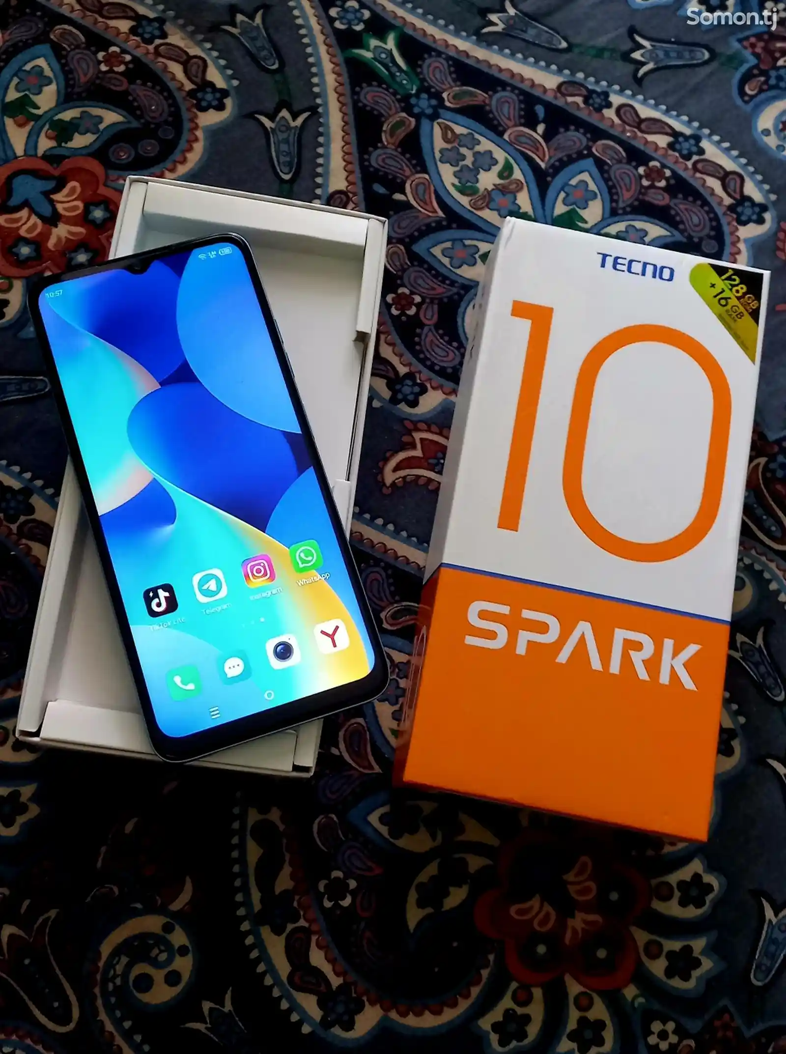 Tecno Spark 10-1