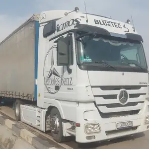 Седельный тягач Mercedes-Benz Actros, 2007