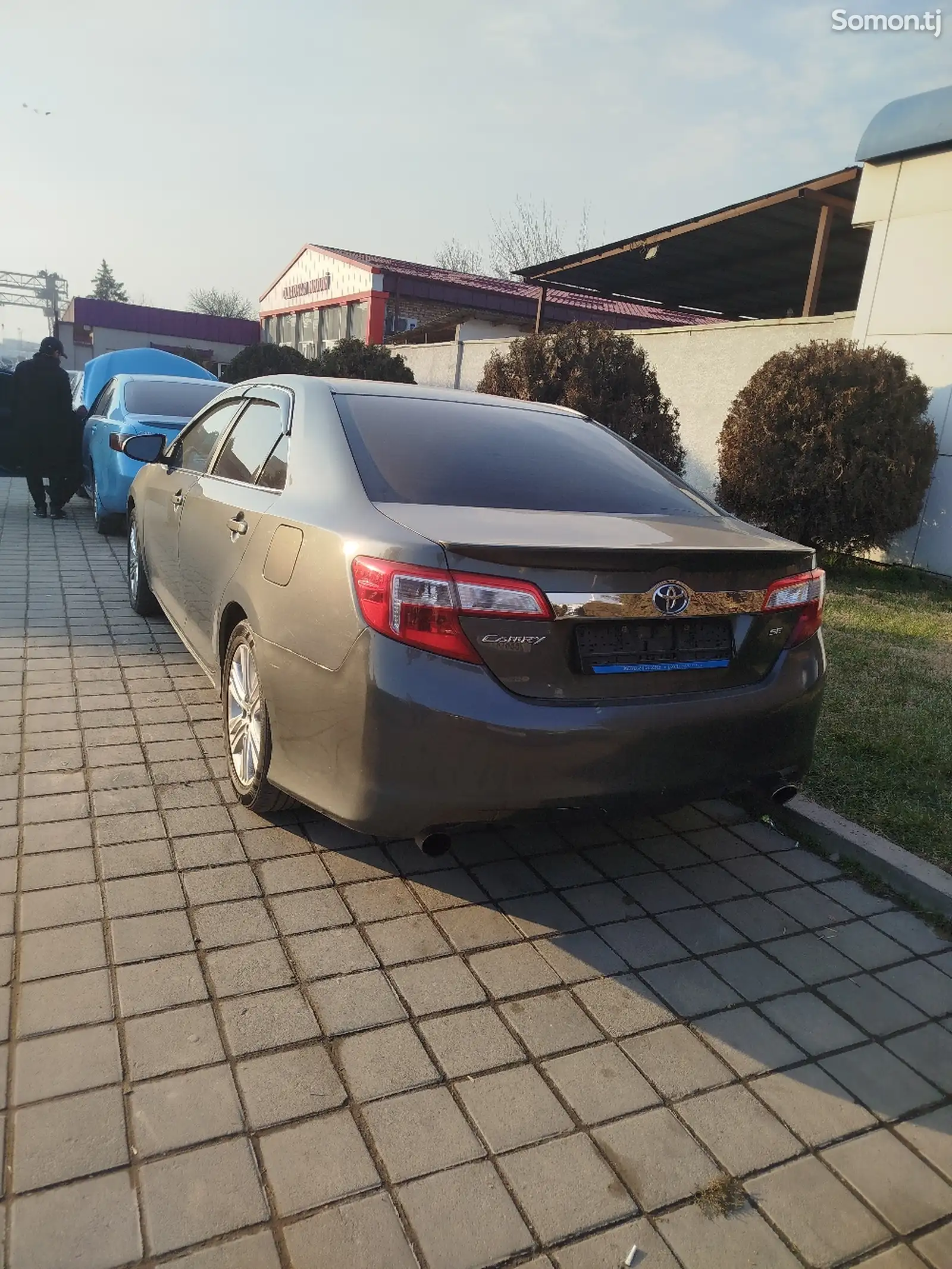 Toyota Camry, 2012-1