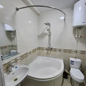 2-комн. квартира, 2 этаж, 50м², 33мкр