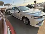 Toyota Camry, 2017-4