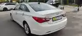 Hyundai Sonata, 2010-7