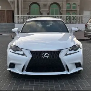 Lexus IS series, 2015