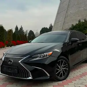 Lexus ES series, 2013