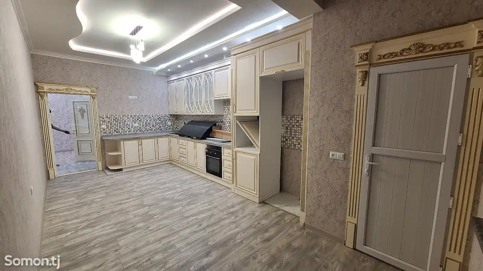 2-комн. квартира, 5 этаж, 100 м², Пединститут, Сафо-4