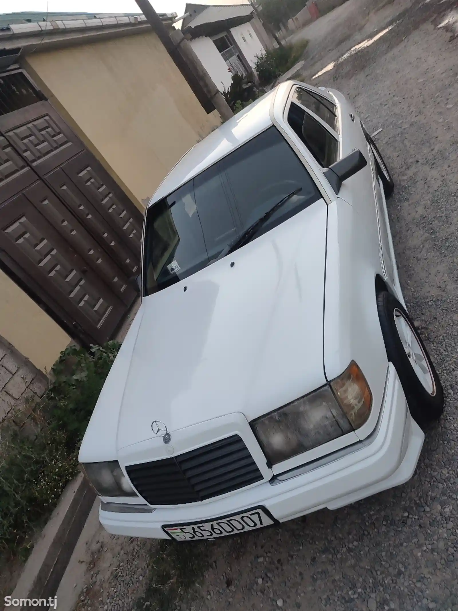 Mercedes-Benz W124, 1990-7