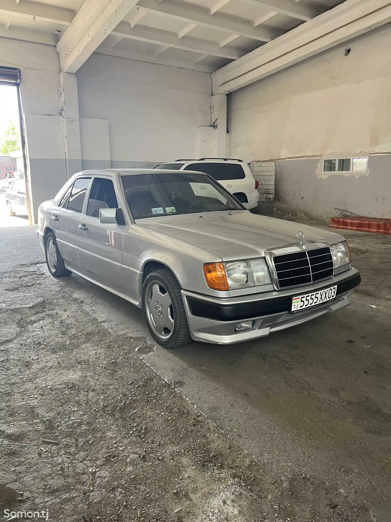 Обвес бампер AMG gen 1 для Mercedes-Benz w124-5