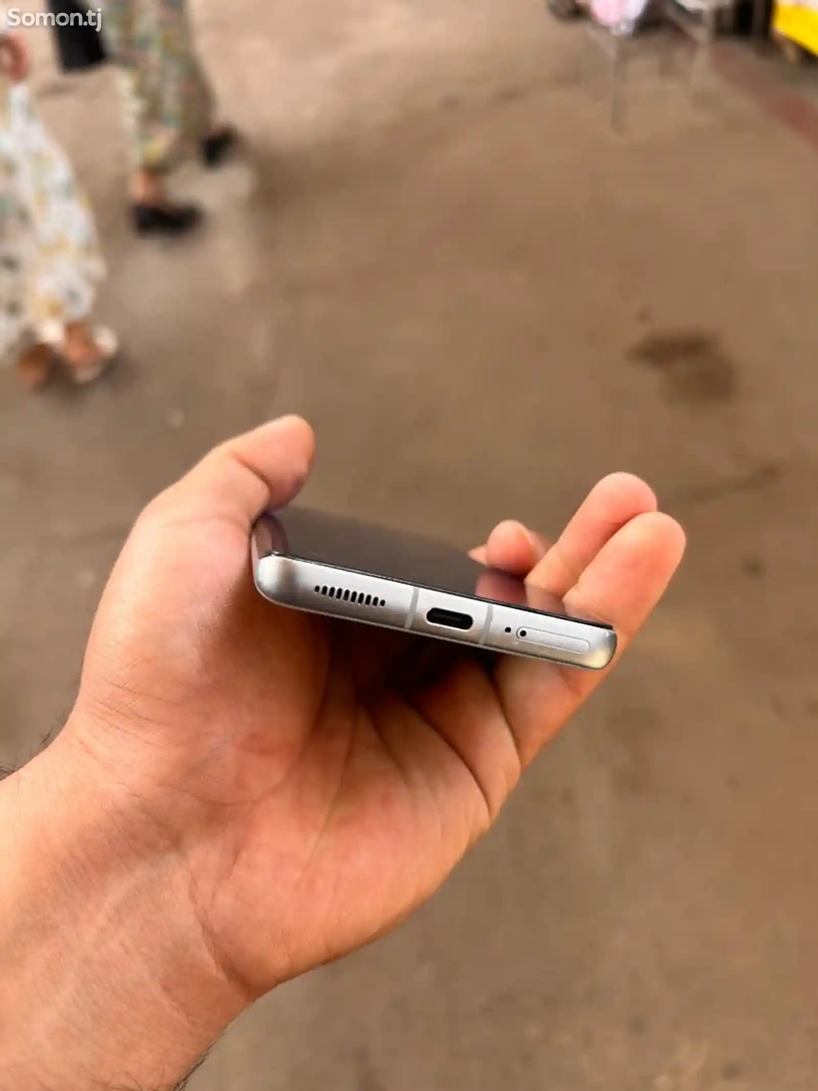 Xiaomi Mi 12 8+8/256Gb-4