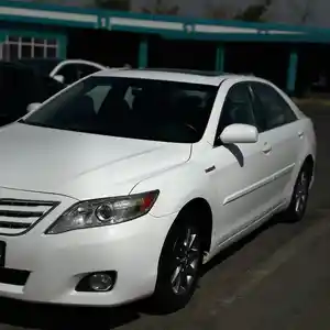 Toyota Camry, 2011