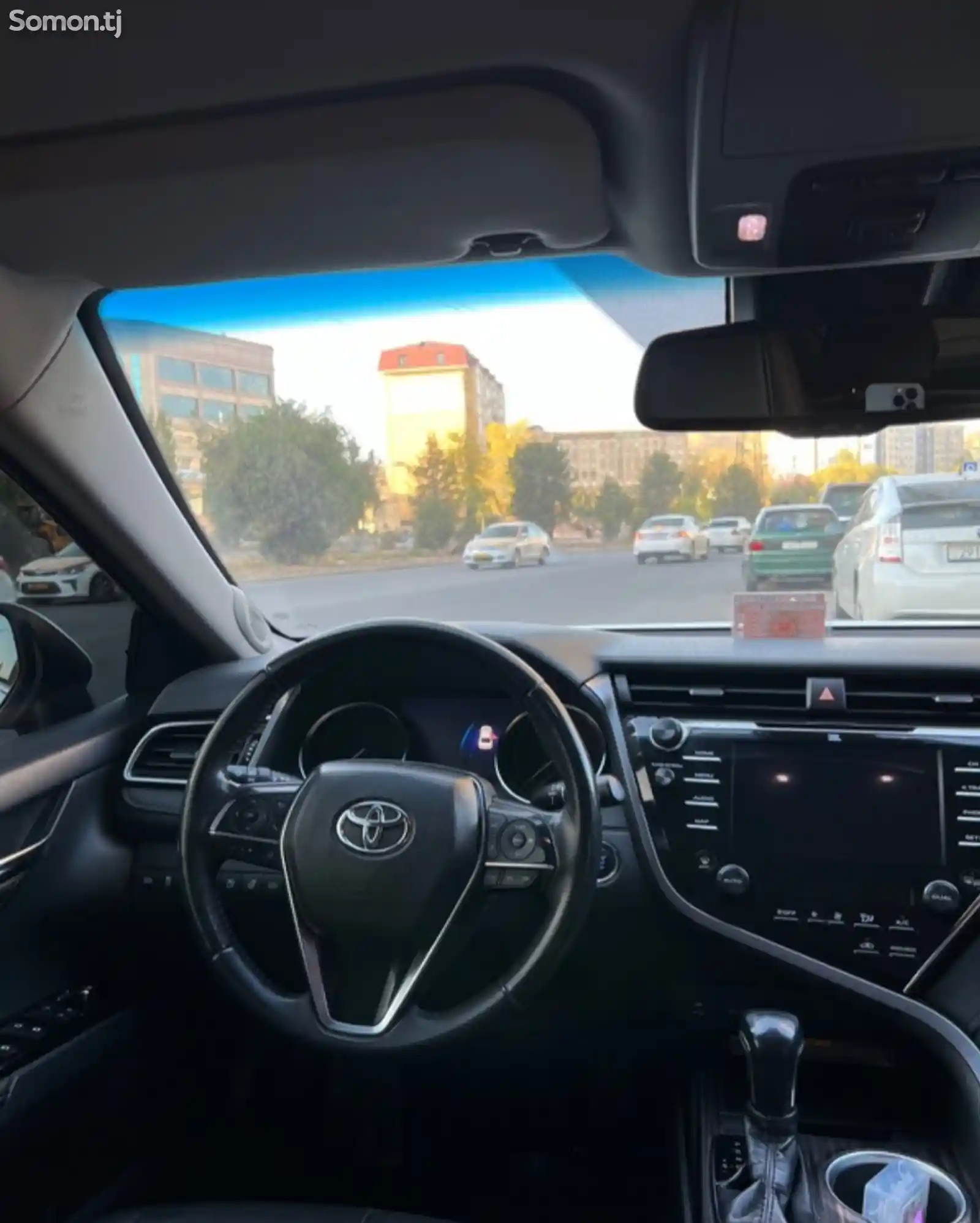 Toyota Camry, 2018-3