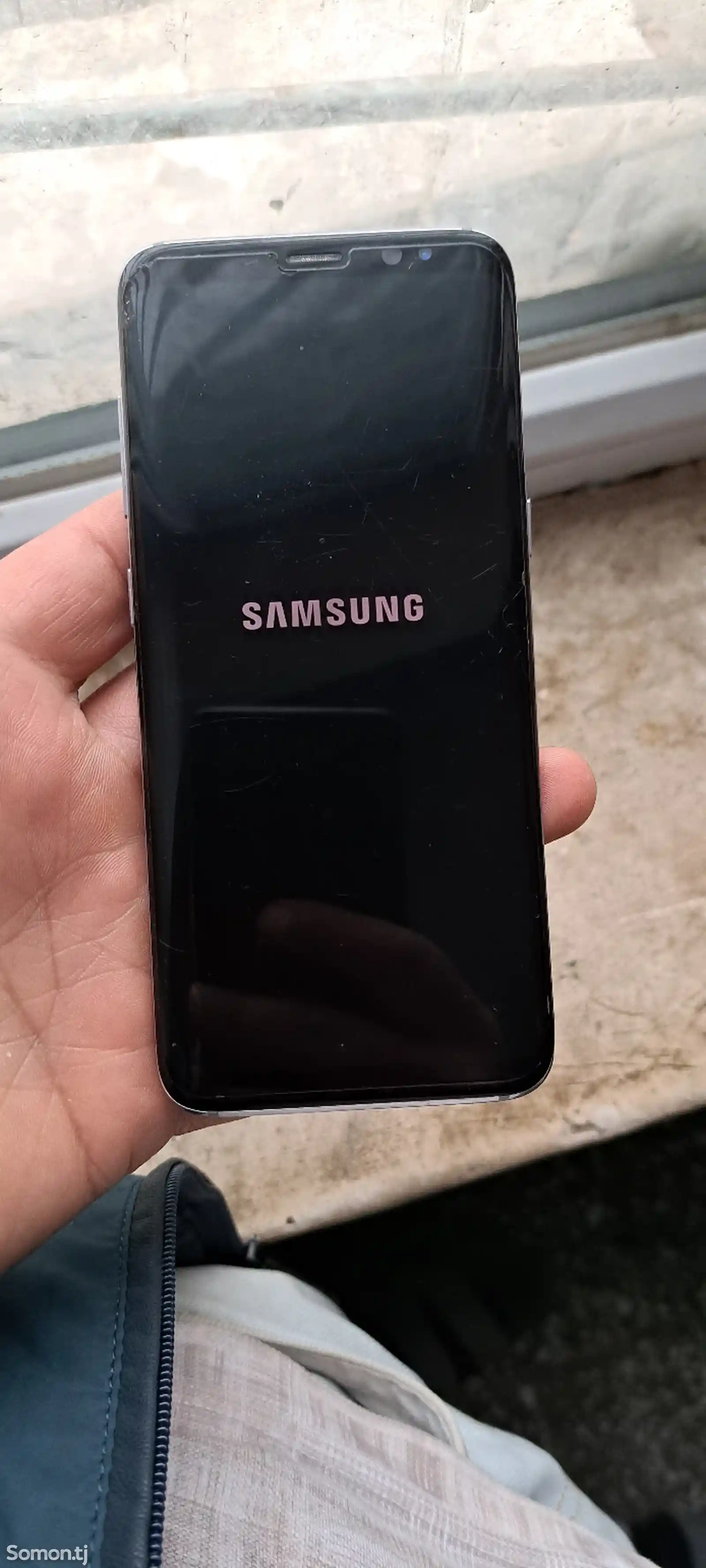 Samsung Galaxy S8-1