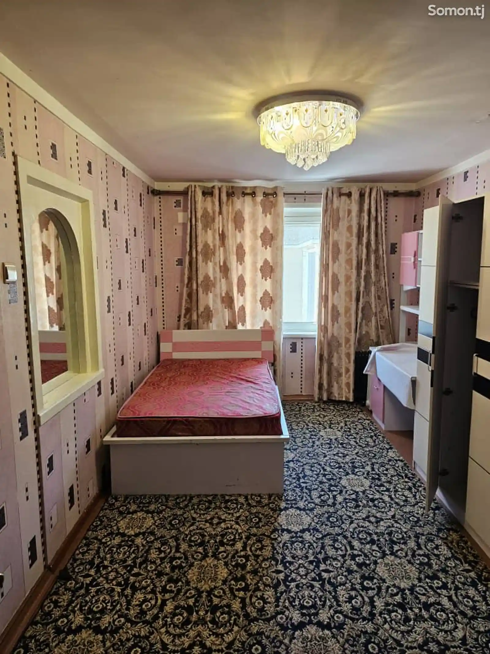 4-комн. квартира, 4 этаж, 60м², Универмаг-3