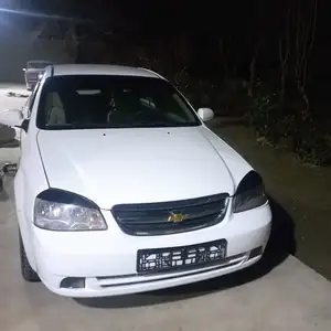 Chevrolet Lacetti, 2004