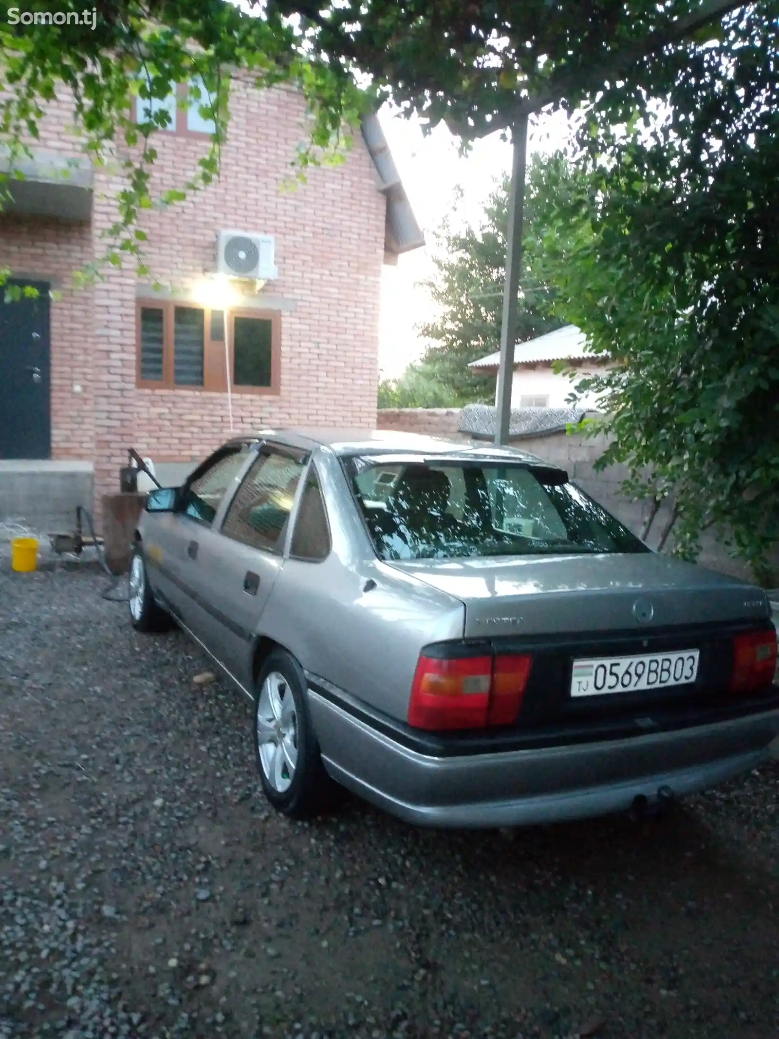 Opel Vectra A, 1995-9