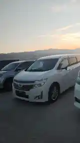 Nissan Elgrand, 2011-8