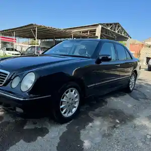 Mercedes-Benz E class, 2000